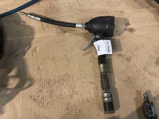 Pompe à huile pneumatique