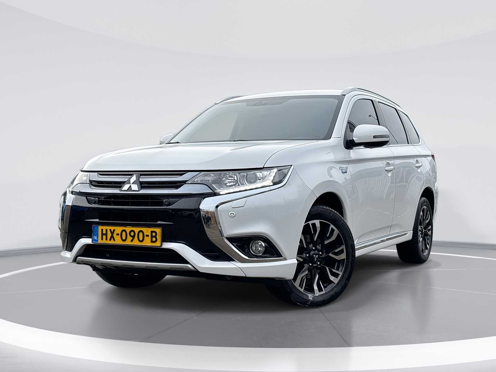 Mitsubishi Outlander 2.0 PHEV Executive Edition | HX-090-B
