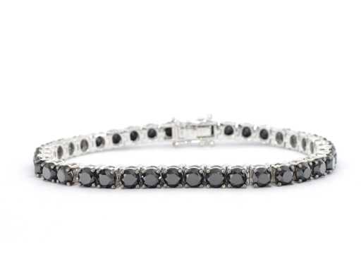Witgouden armband zwarte diamanten 21.00 carat