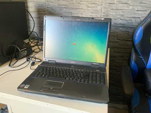 Laptopul Acer TravelMate 7730
