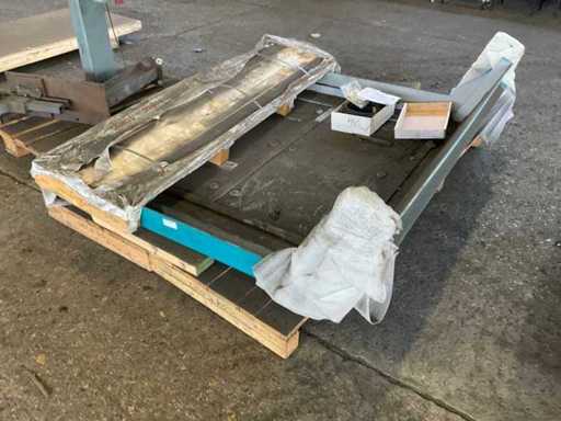 Porte pour la machine à dynamiser