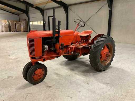 1965 Case Vac Old-Car-Traktor