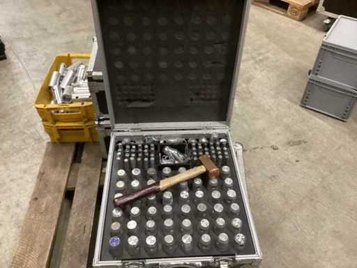 Aluminiumtraversen Zubehör in Case