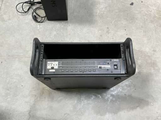 Yamaha AD 824