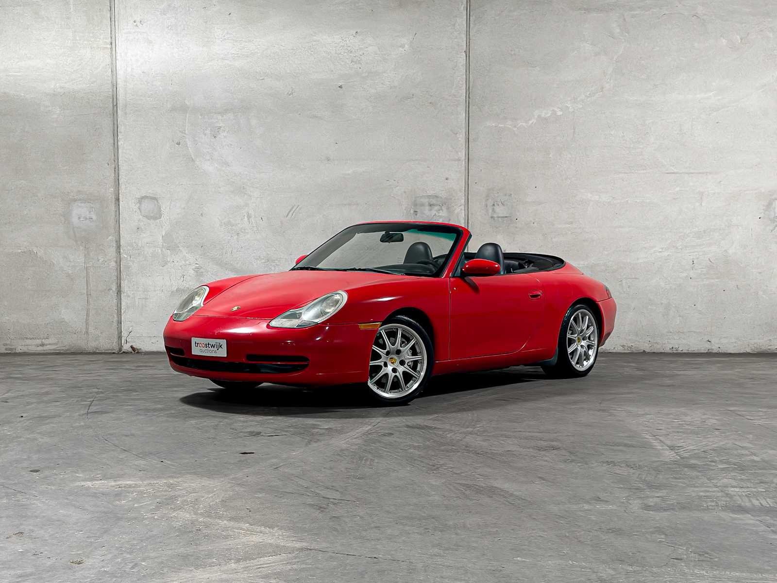 Luxury, sports and classic cars te Tiel
