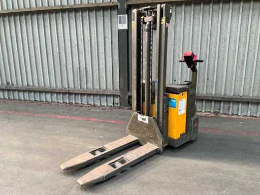 1987 Jungheinrich EJC 12.5 Stacker