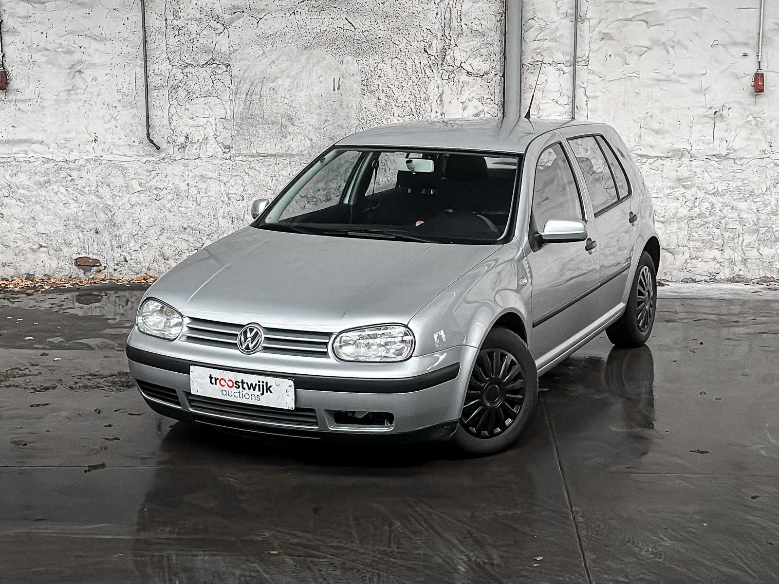 Volkswagen Golf 1,6 Trendline 101 PS 2001 AUTOMATIK, 23 PS-FX