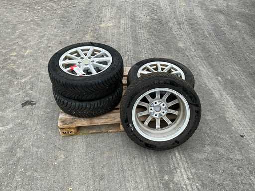 Semperit Speed Grip 5 Alu Komplettradsatz für VW Golf