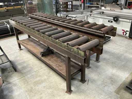 Roller conveyor (2x)