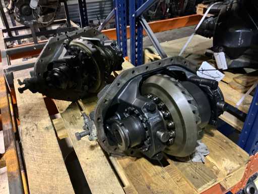 MAN Diverse differentieels (2x)