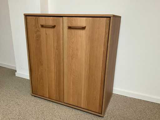 D?bowa szafka do przechowywania