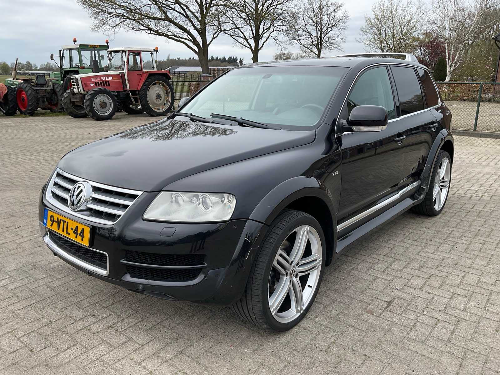 Volkswagen Touareg 5.0 V10 z 2004 r. z pamięcią ustawień