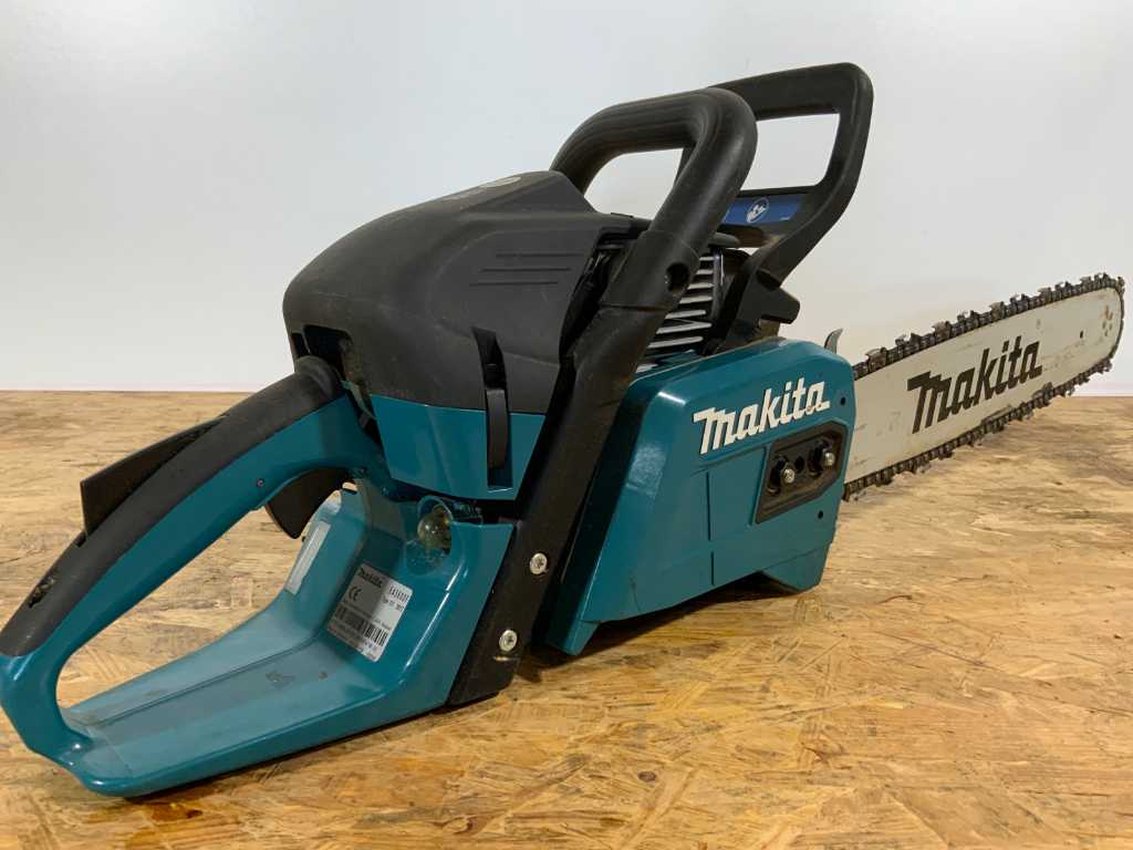 2017 Makita EA5600F Chainsaw