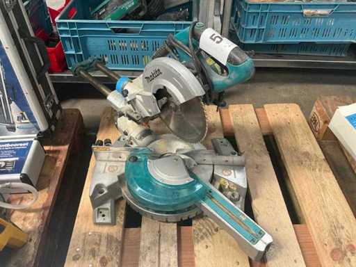Machine à scie circulaire Makita LS0815FL à coupe transversale