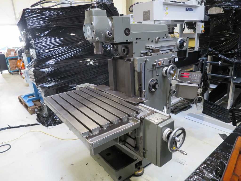 DECKEL FP4 Tool Milling Machine – Universal