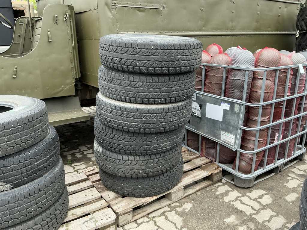 Yokohama 235/85 R16 Buitenband voor Pinzgauer (6x)