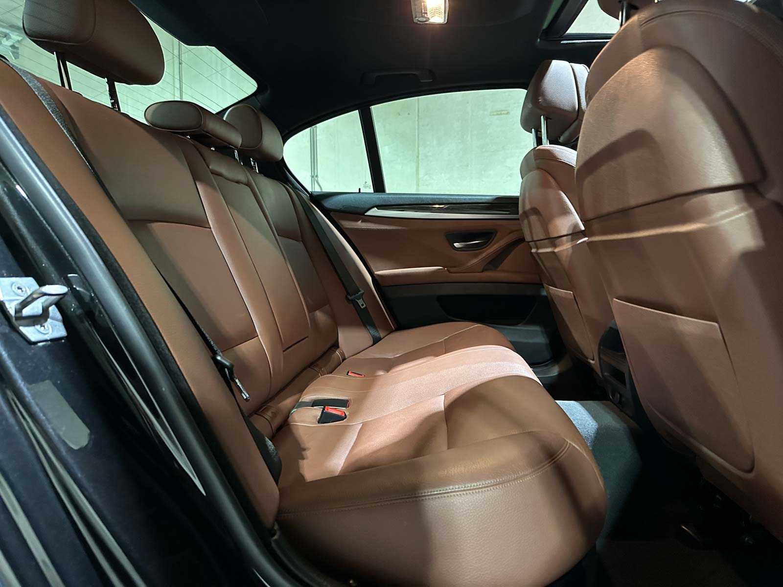 BMW 520i Luxury Edition 184pk 2016 (Origineel-NL) 5-serie F10, KK-611-L