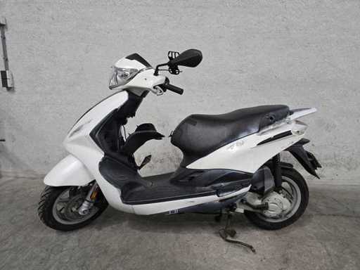 Piaggio - Brom Roller - Fly 4T - 45 km Version Moped dgj57b