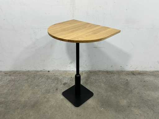 Satellite - Standing table oak