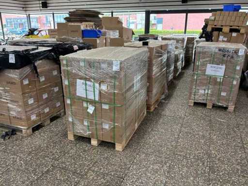 Matériel de montage du Parti Autarco
