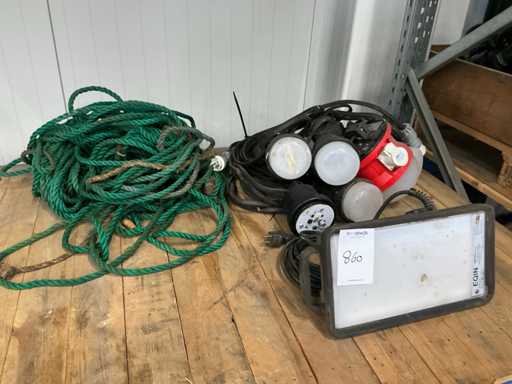 Luci da lavoro e fune