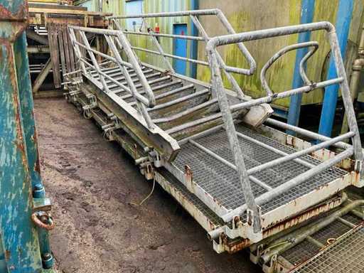 Fixed staircase and landings