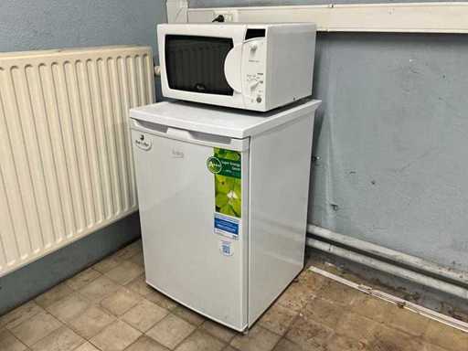 Réfrigérateur Beko + Micro-ondes à tourbillon