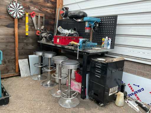 Banco Powerplus con utensili