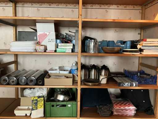 Lot de fournitures de restauration