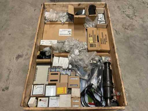 Charge von Installationsmaterialien