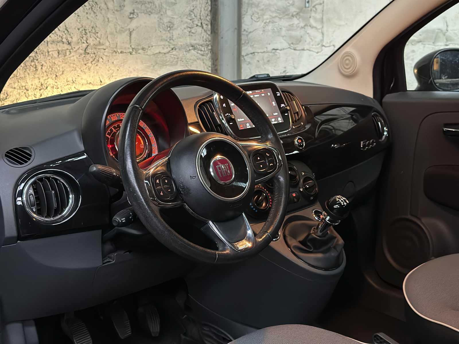 Fiat 500 0.9 TwinAir T Lounge 80PK 2017 (Origineel-NL), PT-404-N