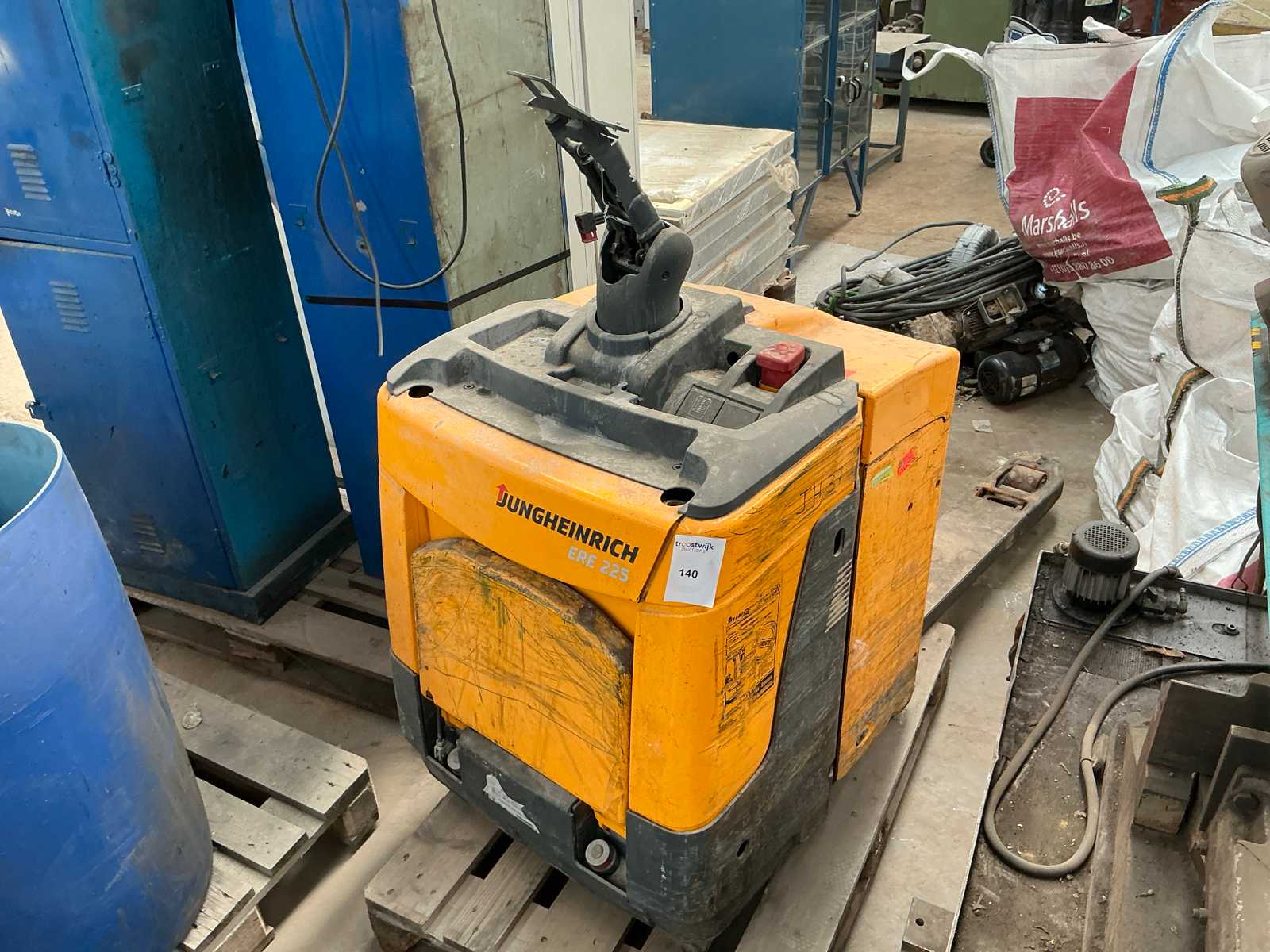 Jungheinrich ERE225 Electric Pallet Truck