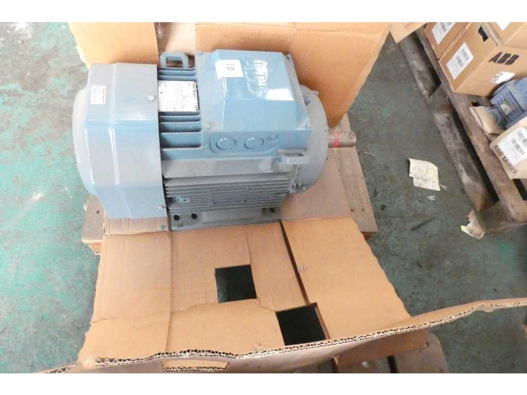 ABB - M3AA 160 L 4/8 13 kW 1450rpm - Never used electric motor