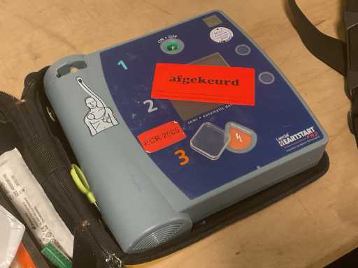 Defibrylator Laerdal Heartstart FR2