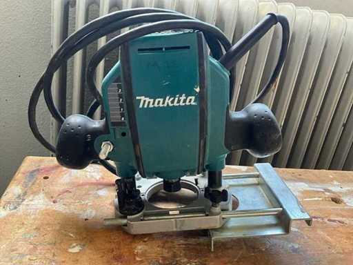 2013 Makita RP0900 Router