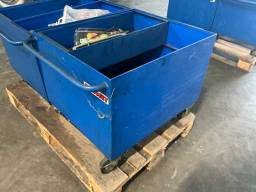 Werkzeugwagen inkl. Werkzeug