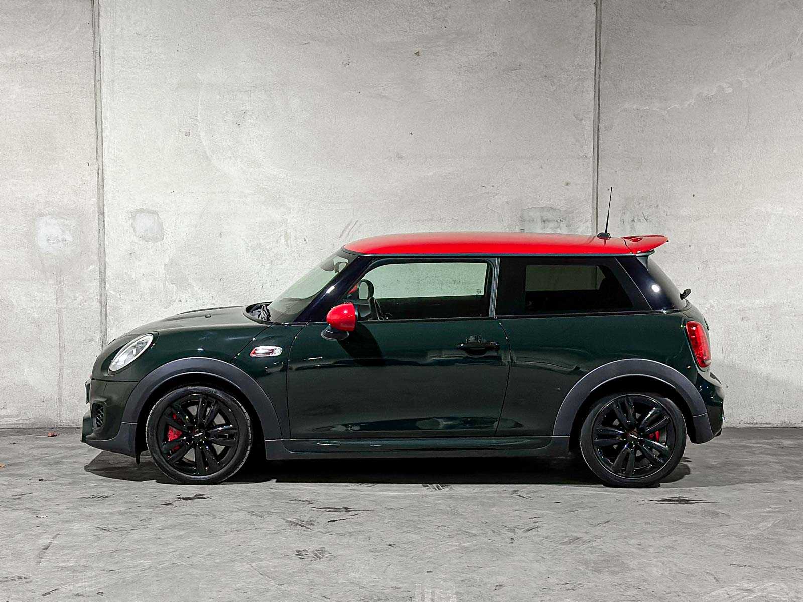 Mini John Cooper Works 2.0 F56 231pk 2015, SH-393-N