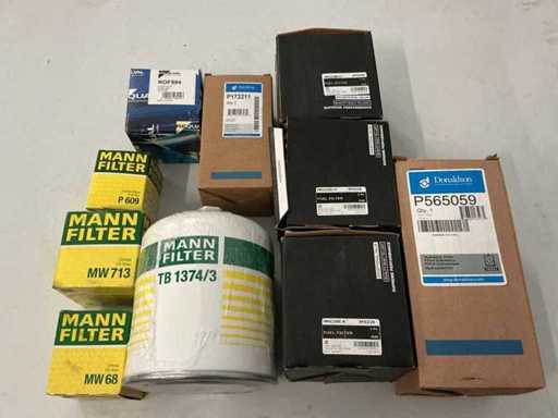 Partij Diverse waaronder,oliefilters,aircofilters enz.