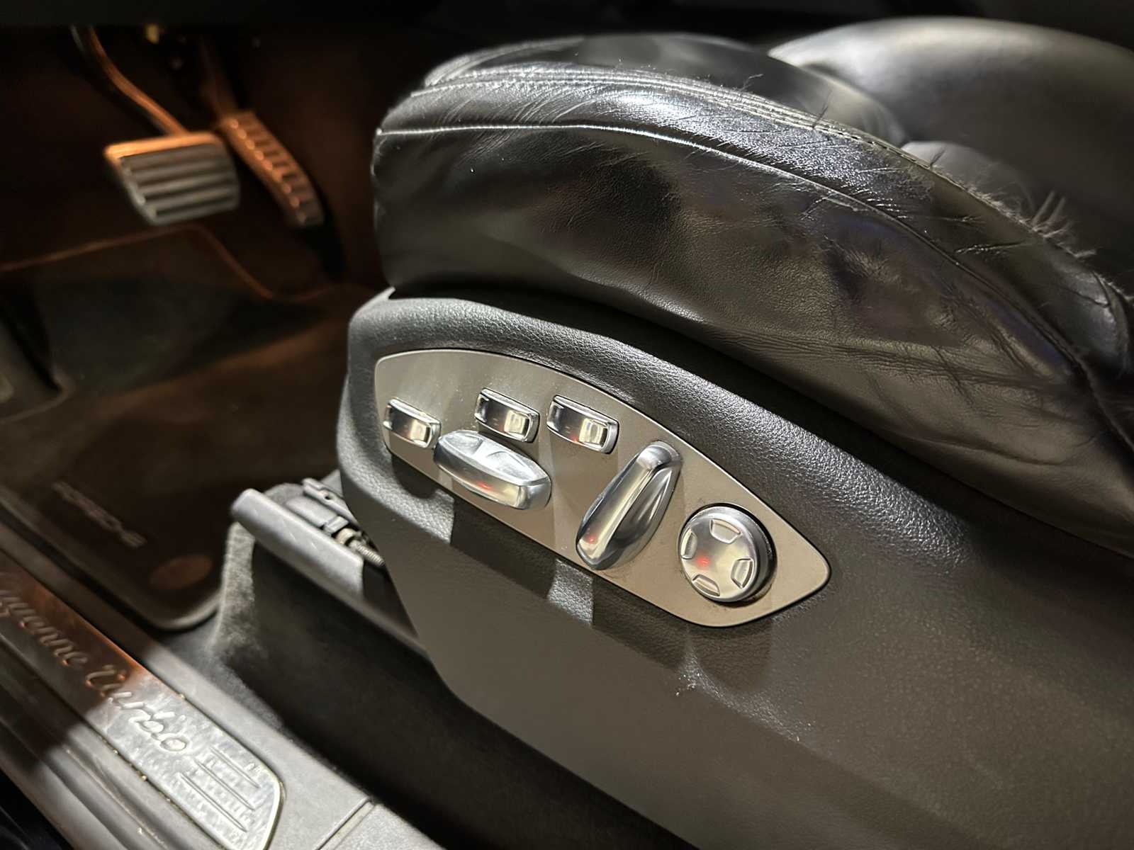 Porsche Cayenne Turbo 4.8 V8 500hp 2012, 8-SGB-44
