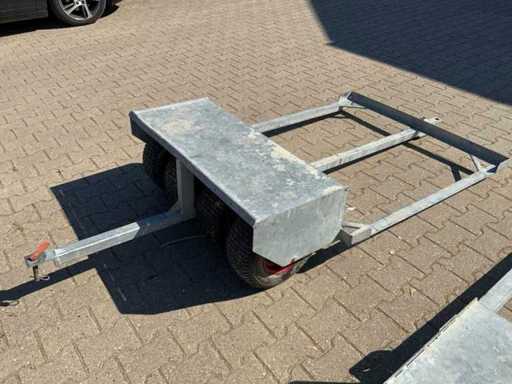 Sanfru Cuub Kastenwagen mit doppeltem Schleppauge