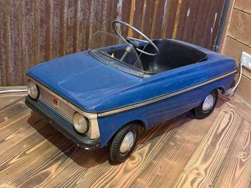 Mașina cu pedale Moskvich