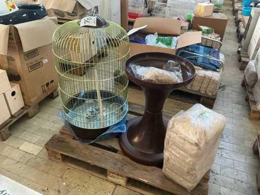 Stock of various accessories for animals