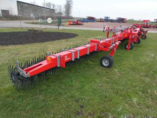 Pöttinger Rotocare V 12400 – 12,4 m Hackstriegel – Baujahr 2023 – neuwertig