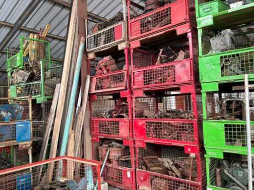 Batch of international Tractor Parts
