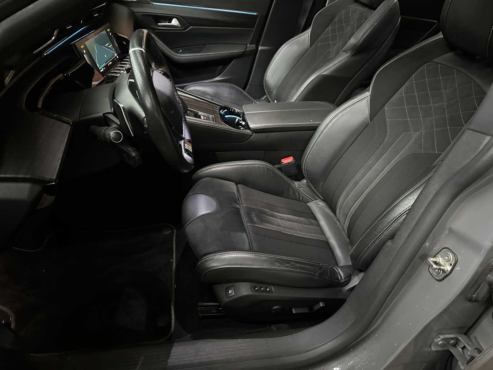 Peugeot 508 SW (5-d) 1,6 Hybrid 360 e-EAT8 Peugeot Sport Engineered (PSE) 265 kW 360 PS 2021 Automatik