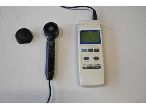 Lutron YK-35UV UV Light Meter