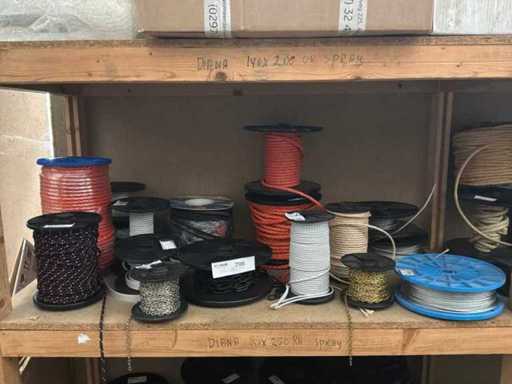 Partij touw, ketting en staalkabel