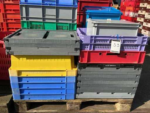 Batch of stacking crates