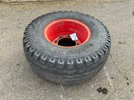 BKT IMPLEMENT-AW705 Opona z felgą