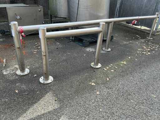 Stainless steel fence (2x)